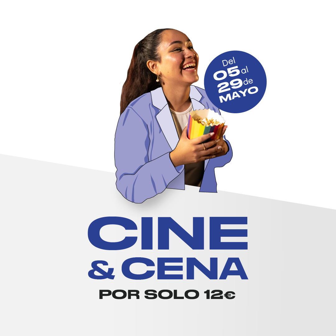 Chica con palomitas de maiz