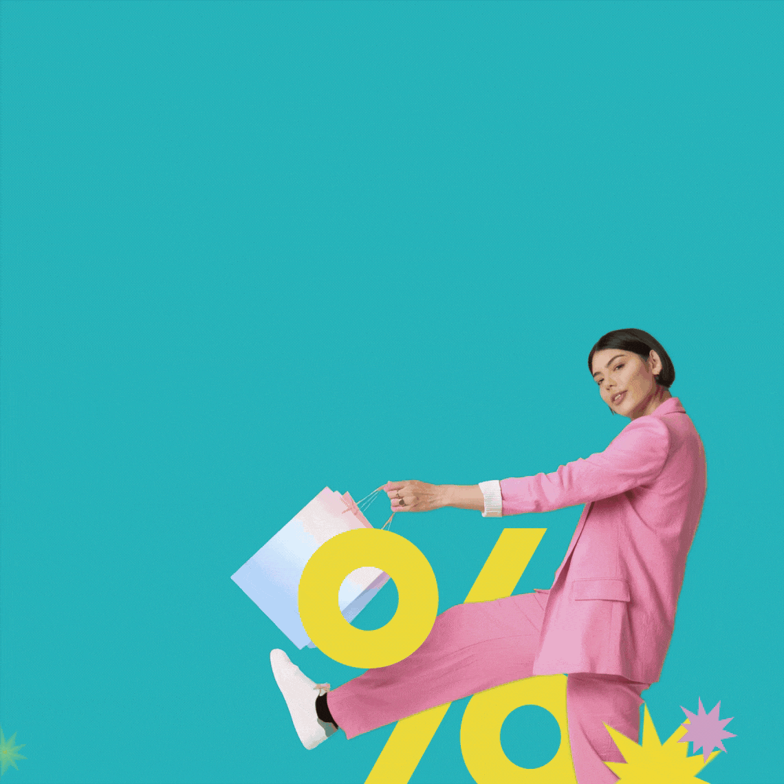 oferta super jueves mujer con bolsas de compra 