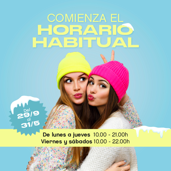 chicas abrazadas con gorritos