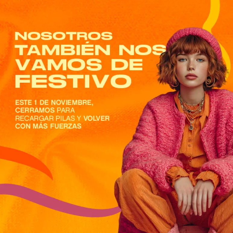 Chica con conjunto naranja